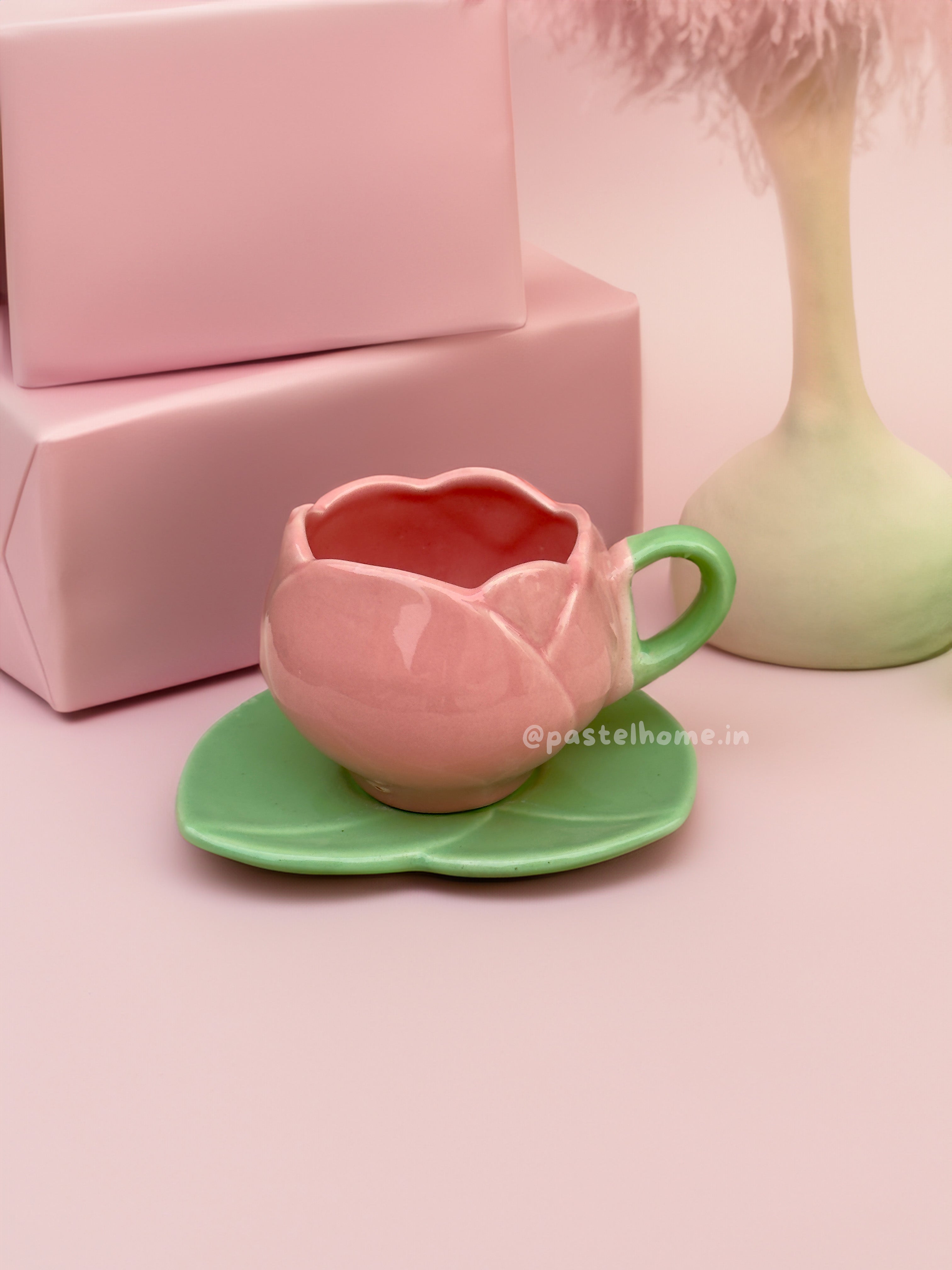 Pink Tulip Shape Ceramic Mug & Saucer Set – Cute Gift | Pastel Home