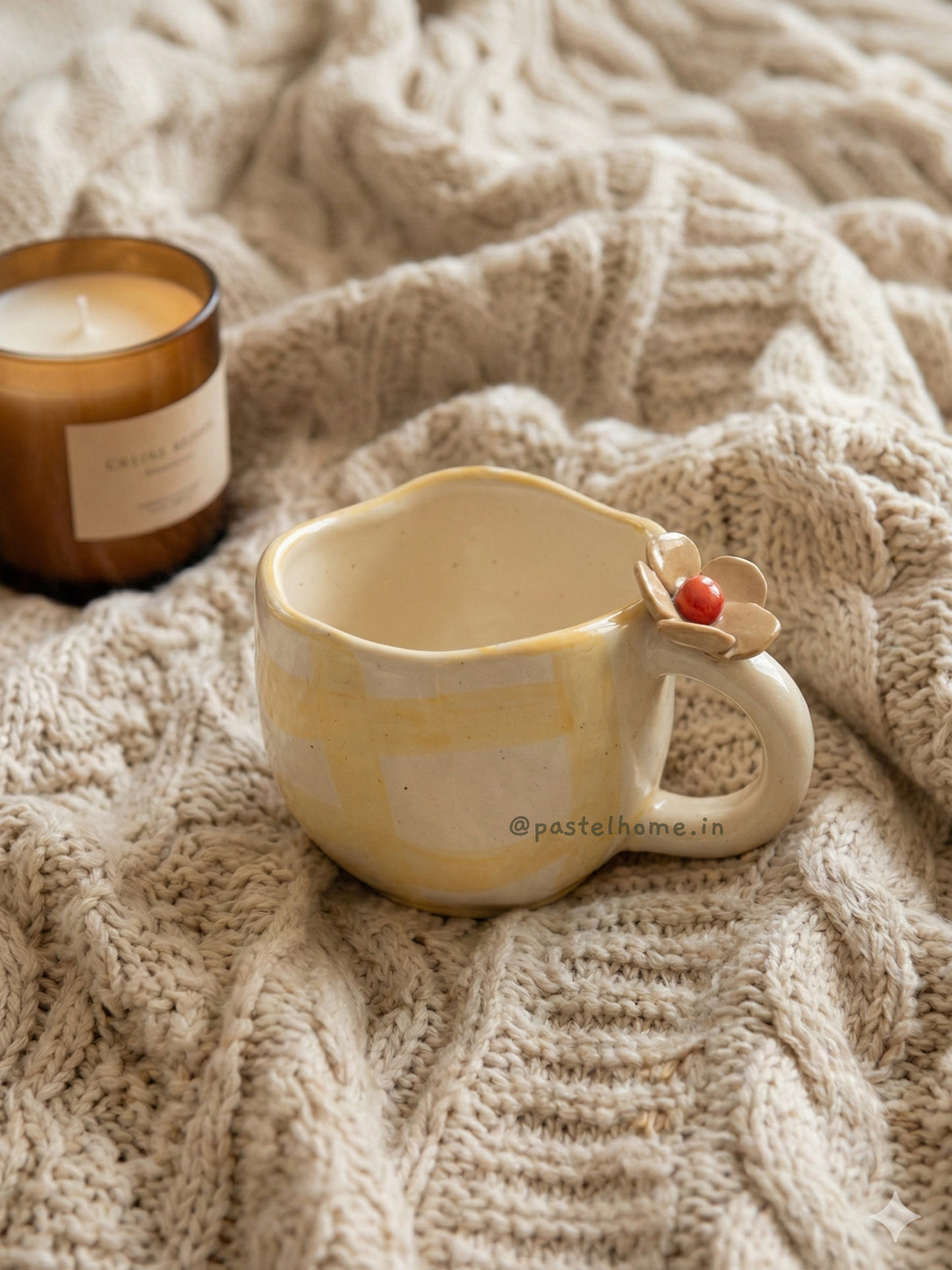 Daisy Flower on Handle Mug - Yellow