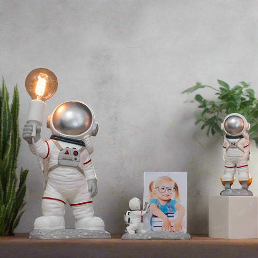 Moonwalker Glow Buddy – Golden Astronaut Accent Lamp