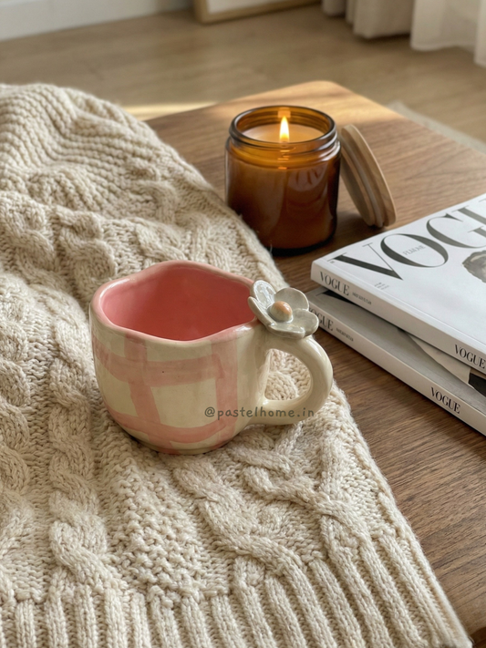 Daisy Flower on Handle Mug - Pink