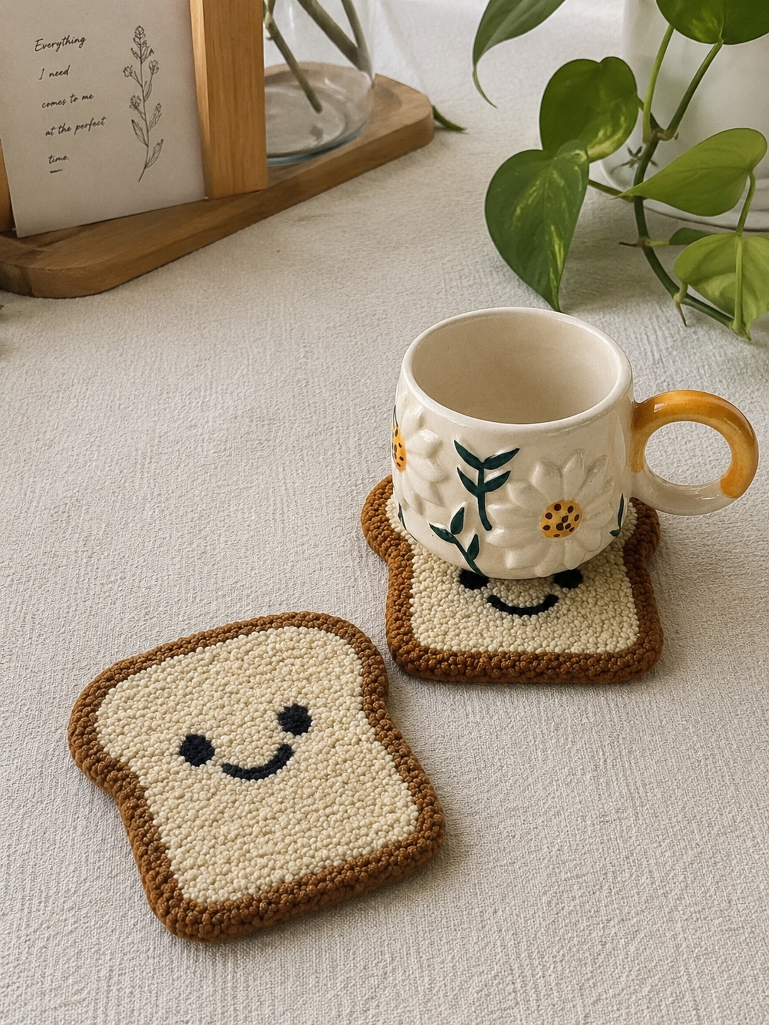 Tufted Smiley Bread slice Mug Rug