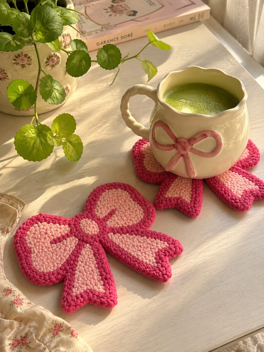 Pink Bow Mug Rug