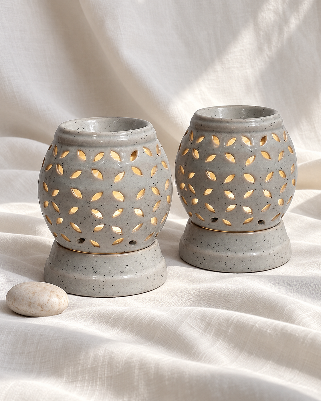 Round Cutwork Electric Ceramic Aroma Diffuser — styling display; sold individually
